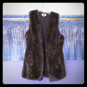 Jolt brown fur vest sz med